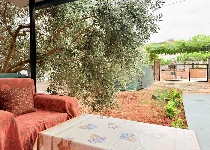 Villa Reshat Caca Ksamil