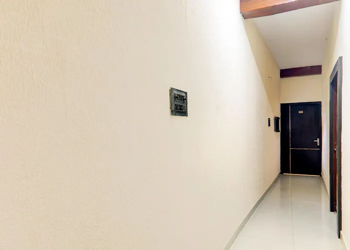 Hotel O Sr Grand Gorakhpur