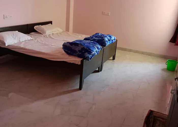 Oyo Hotel Sunrise Guna