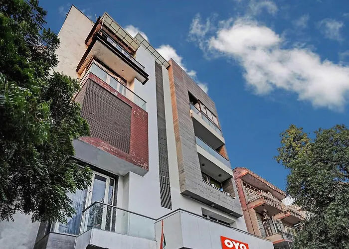 Hotel O South Galaxy New Delhi