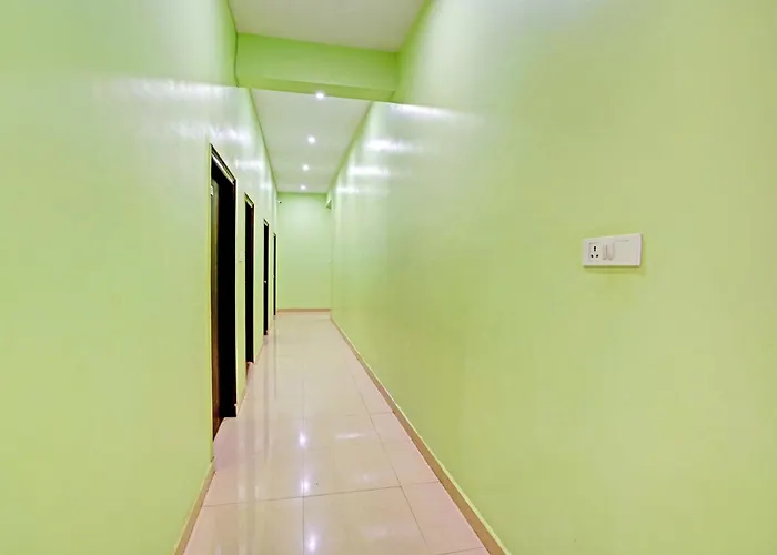 Hotel O Sarita Palace Lucknow