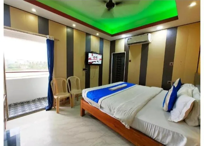 Puri Inn: Beachside Retreat with Lift & Parking
