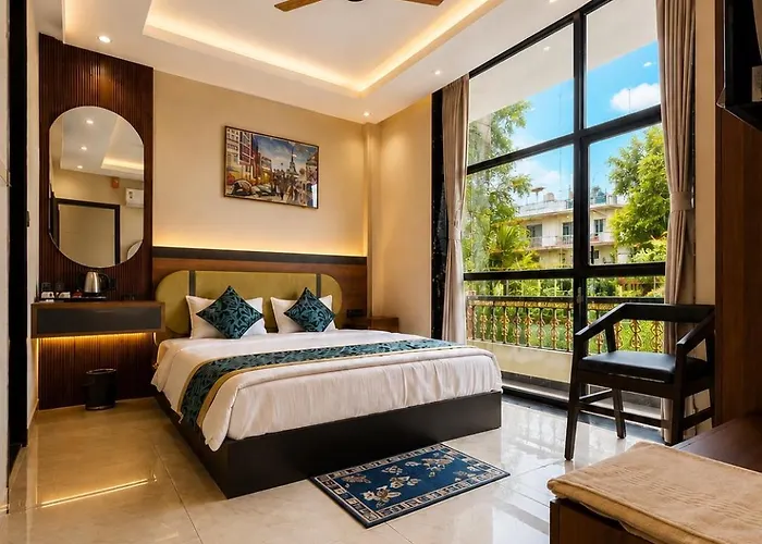 Hotel Shakuntla Palace - 400 Meters Away From Vishnu Pad Temple 7 Mins Walk Gaya