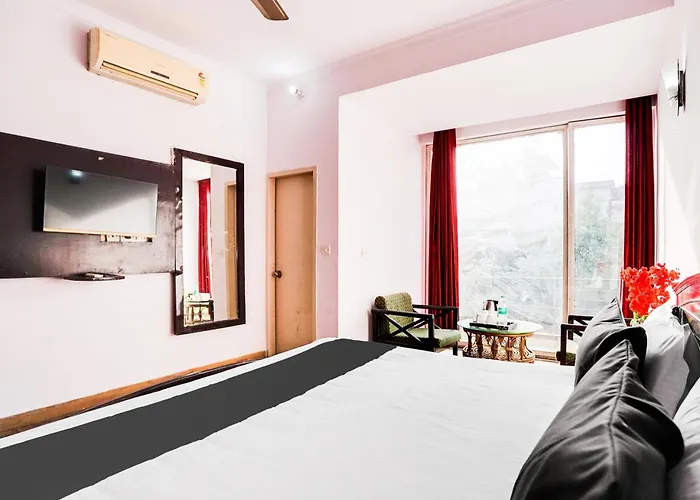 Hotel O Noida Stay
