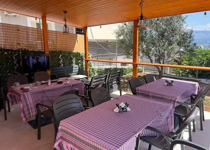 Leva'S Apartments Sarande
