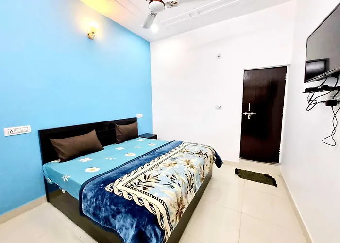 Oyo 81090 Hotel Ml Residency Aligarh