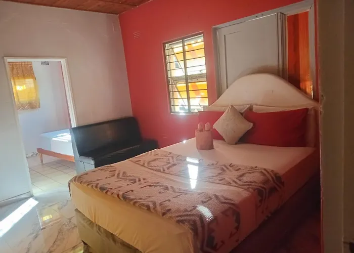 Neo & Ruks Goodwood Guesthouse Cape Town