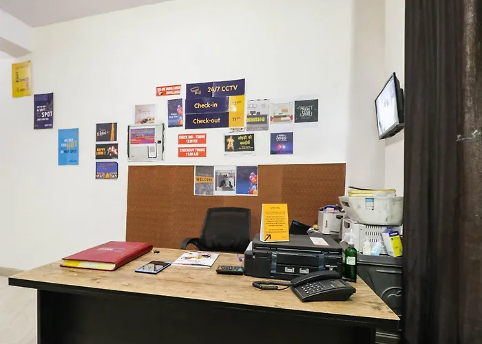Hotel O Saffron Faridabad