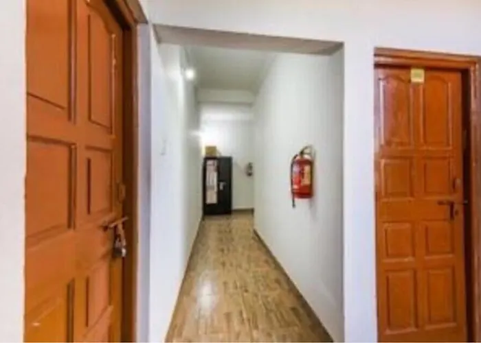 Oyo Flagship 81063 Milton Inn Baga
