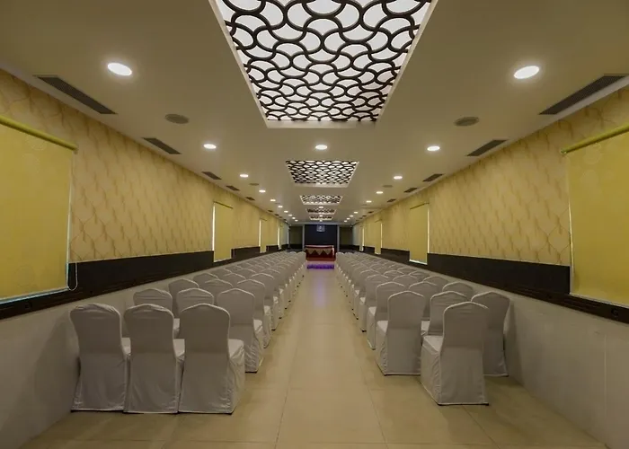 Oyo Flagship 8128 Hotel Valli Paradise Chennai