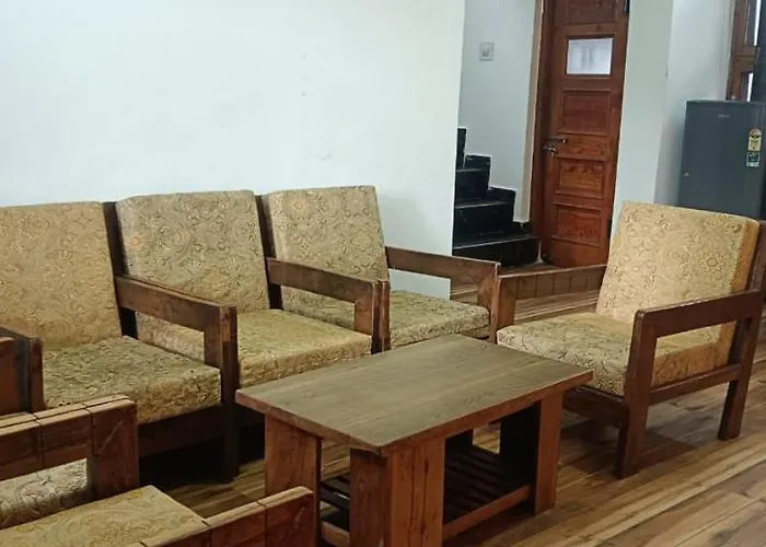 Pinerock Resort, Mussoorie ! Luxury Rooms ! Mountain View ! Open Terrace ! Cafe
