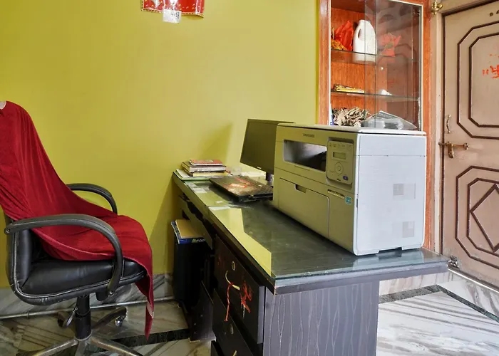 Oyo Flagship 81326 Amba Guest House Patna 
