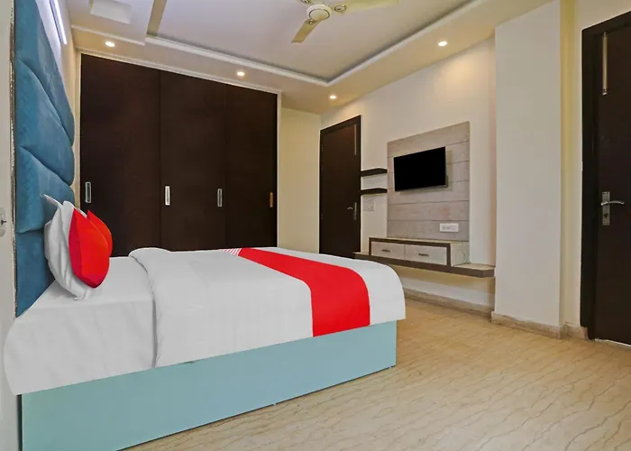 Hotel O Golden Key Inn Punjabi Bagh New Delhi