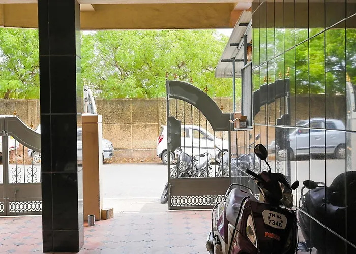 Hotel O Vel Vel Guest House Palni