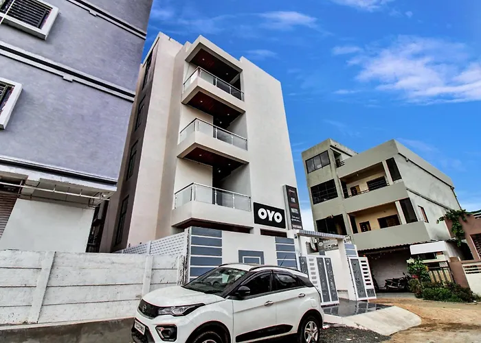 Hotel O The Paramount Hotel Nagpur