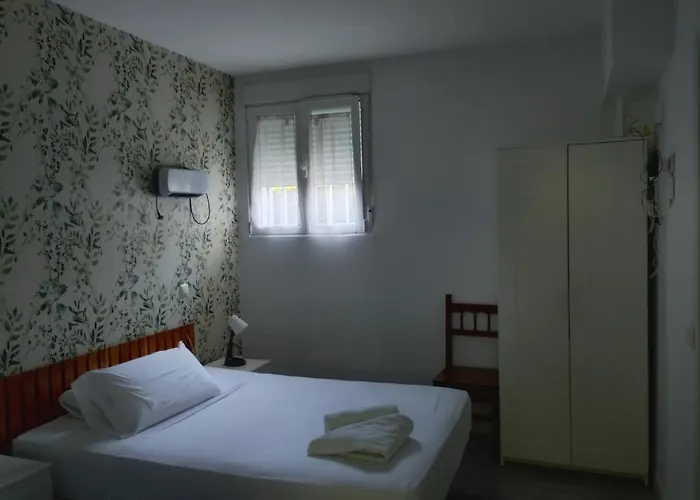Apartamento Y Habitaciones El Colmenar Madrid