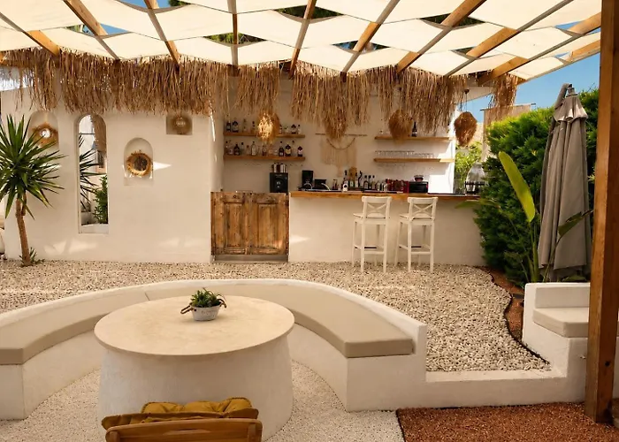 Nueva Cunda Otel Ayvalı