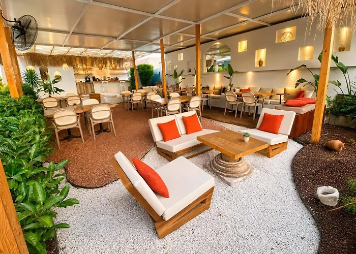 Nueva Cunda Otel Ayvalı