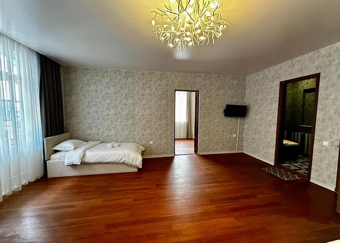 Old Boulevard Guest House Batumi