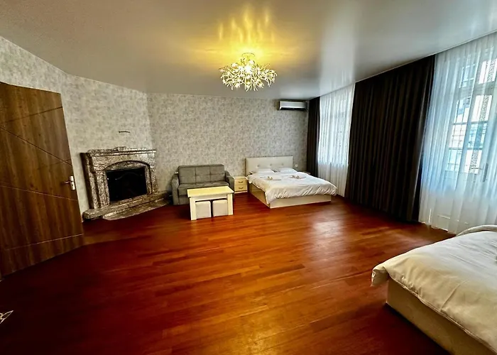 Old Boulevard Guest House Batumi