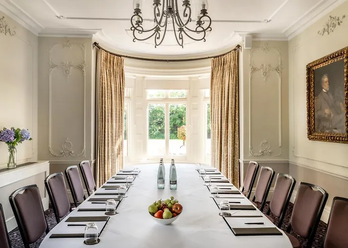 Woodlands Park Hotel Cobham 