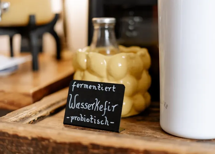 Der Schlosswirt Zu Anif - Biedermeierhotel Und Restaurant