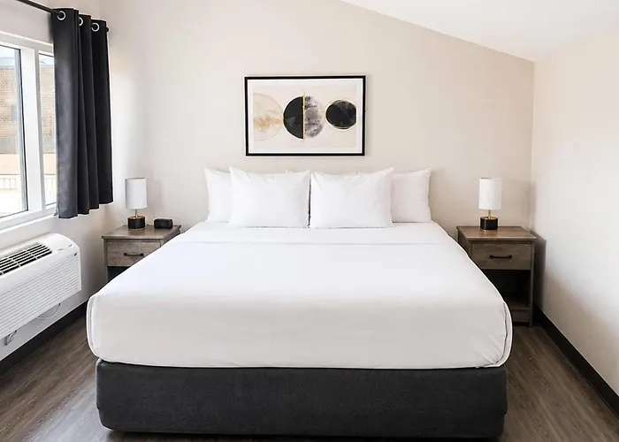 Quality Inn & Suites Gatineau
