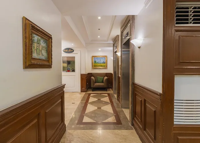Orchid Garden Suites Manille