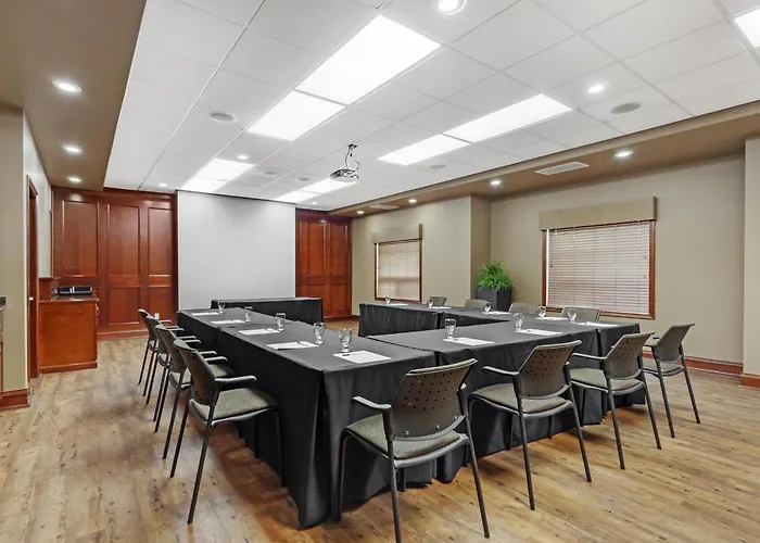 Best Western Plus Meridian Lloydminster