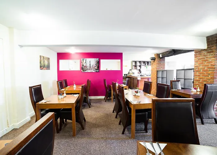 Oyo White Horse Lodge Hotel, East Thirsk