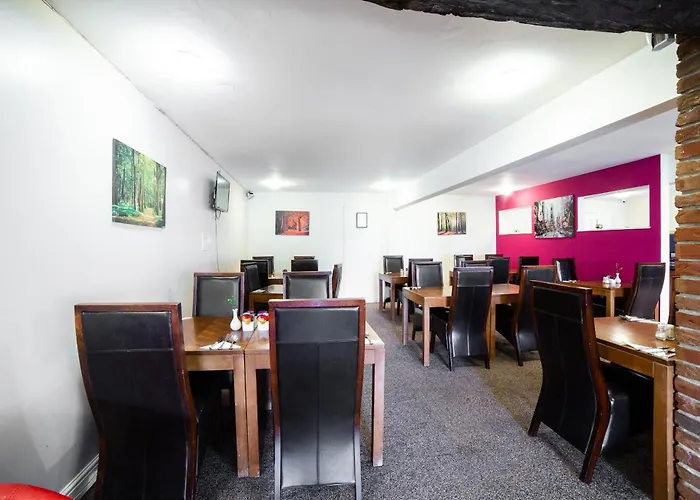 Oyo White Horse Lodge Hotel, East Thirsk