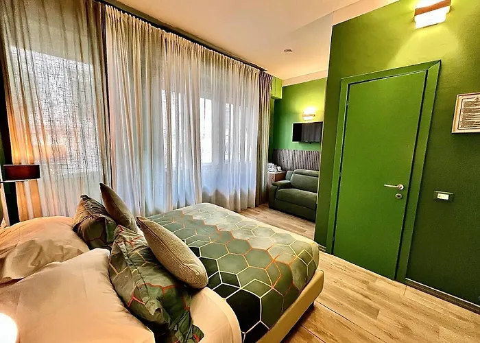 Bobotel Rooms In City Center Florence