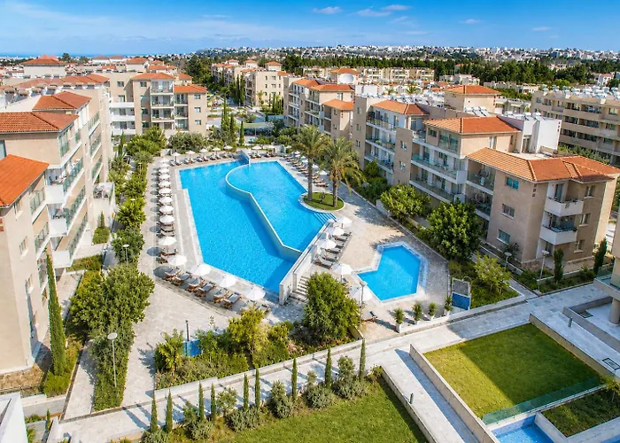 Elysia Park Aparthotel Paphos