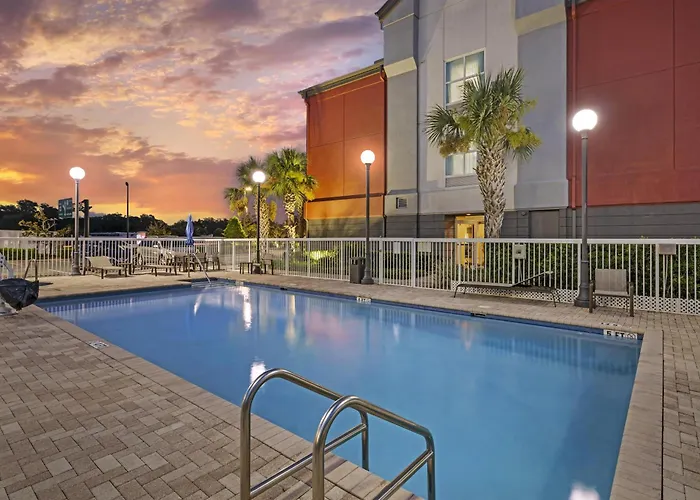 Best Western Plus Chain Of Lakes Inn & Suites Leesburg