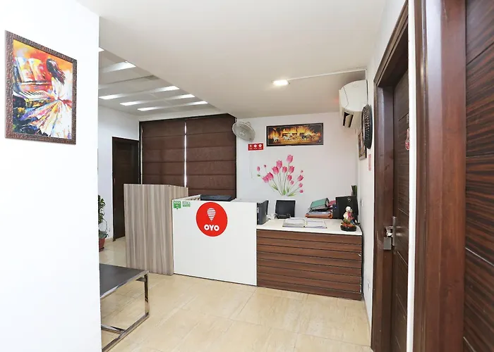 Hotel O Cyber Inn Gurgaon