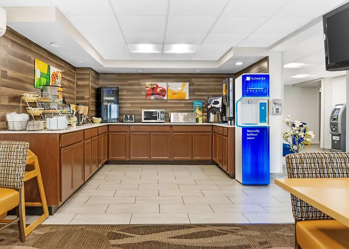 Red Lion Inn & Suites Bucyrus North