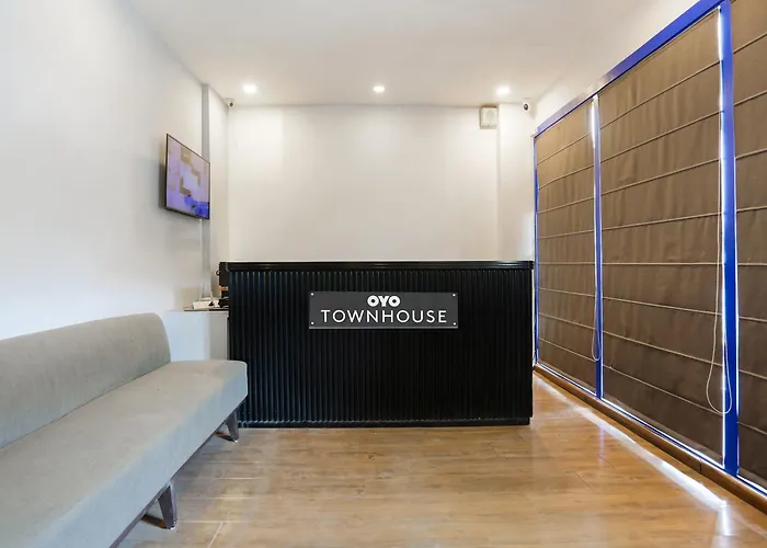 Townhouse Meera Bagh New Delhi