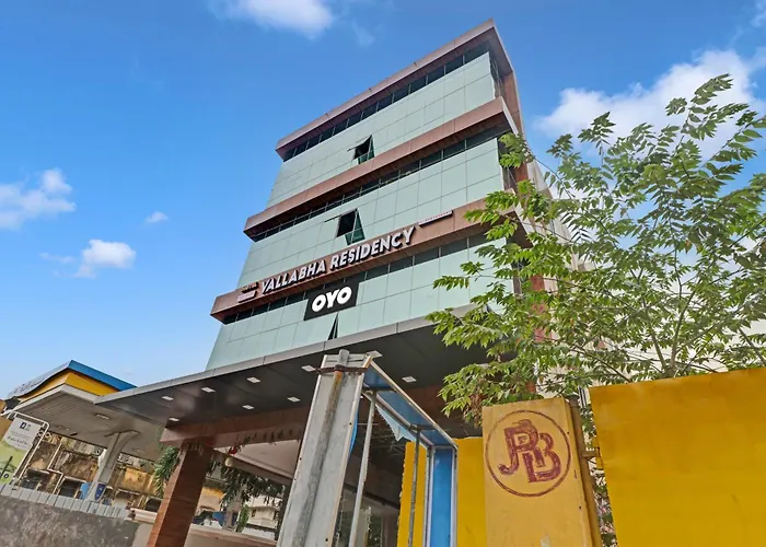 Hotel O Vallabha Residency Rajahmundry