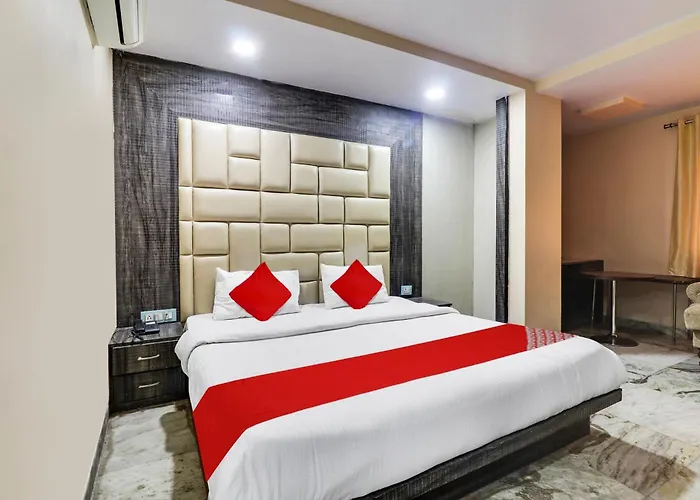 Super Hotel O Swag Jabalpur