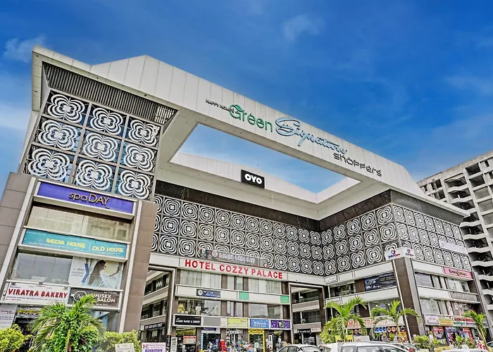 Hotel O Green Signature Surat