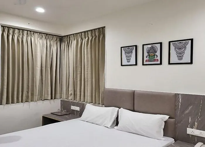 Hotel Jay Palace Inn Solapur