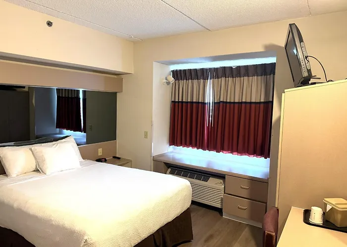 Microtel Inn & Suites By Wyndham Bloomington Msp Airport