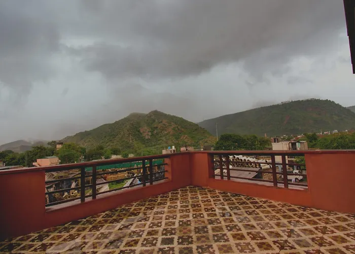 Hotel O Grand Akshay Jaipur