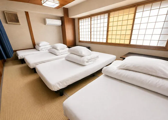 Osaka Guesthouse Sakura