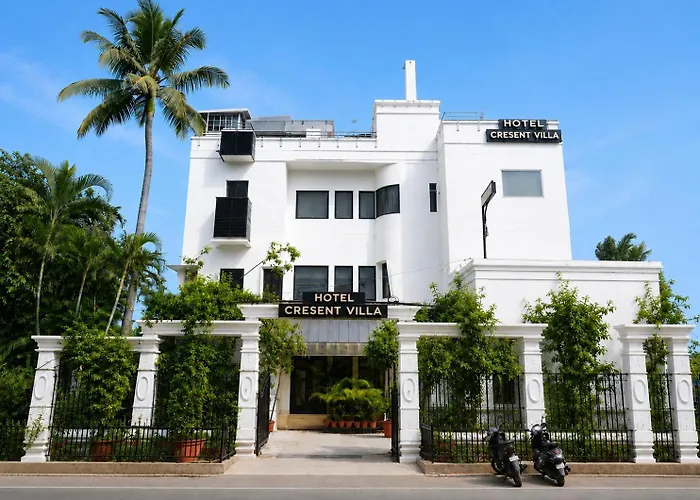 Hotel Cresent - Near Assi Ghat Varanasi