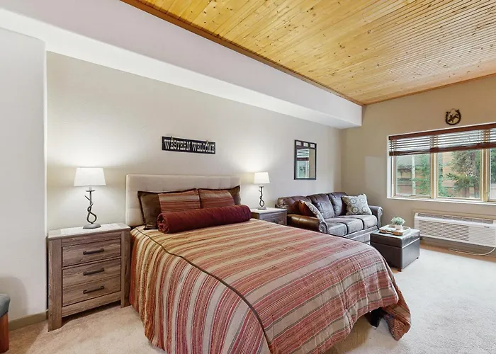 Gateway Studio Getaway Keystone