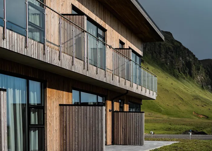 Black Beach Suites Vík