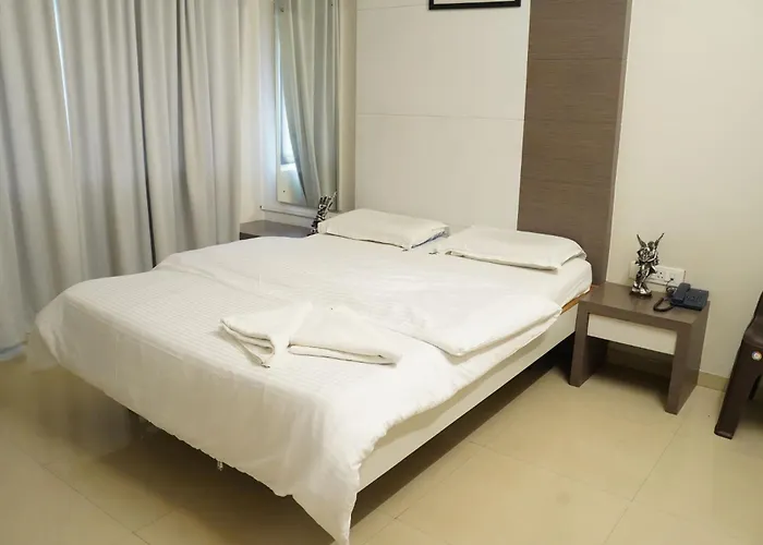 Collection O Kolhapur Central Bus Terminal Formerly Hotel Ashish Deluxe