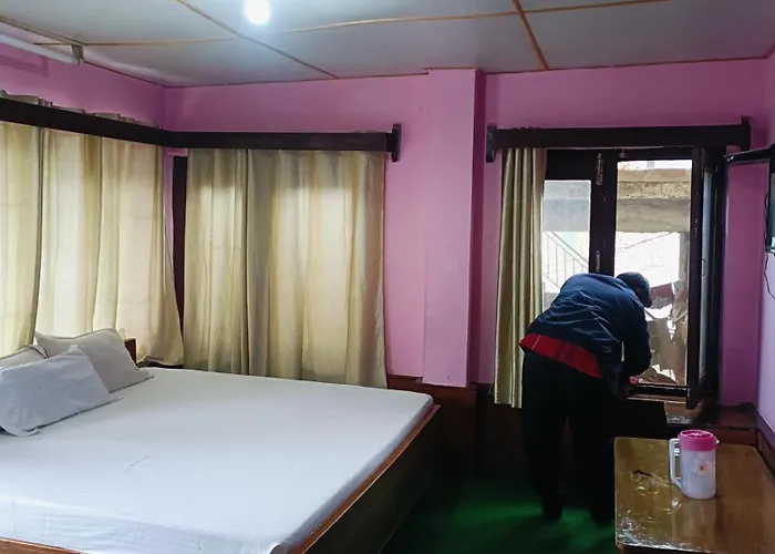 Hotel Hema Holiday Home Manali 