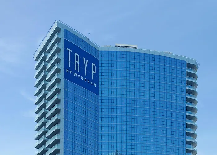 Tryp By Wyndham Dubai Otel